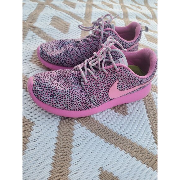 NIKE ROSHE RUN PRINT POLKA DOT 599432 005 SZ 6 WOLF GRAY VIOLET - Picture 3 of 15